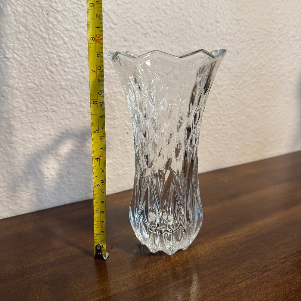 Decorative Crystal Vase Clear Glass Flower Vase 7 1/2 inch Cut Pattern Design